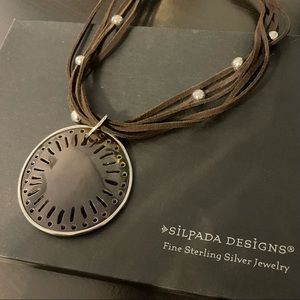 🍁SALE🍁Silpada RETIRED pen shell suede and silver necklace
